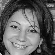 Licenciada en Sociologia, certificado de competencia linguistica Inglés B2, con módulo pedagogico en ciencias sociales ( 3 años)